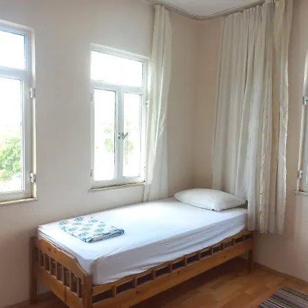 Adventurous Local Hostel *