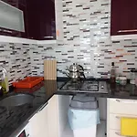 Adventurous Local بيت شباب *