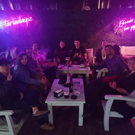 Adventurous Local بيت شباب